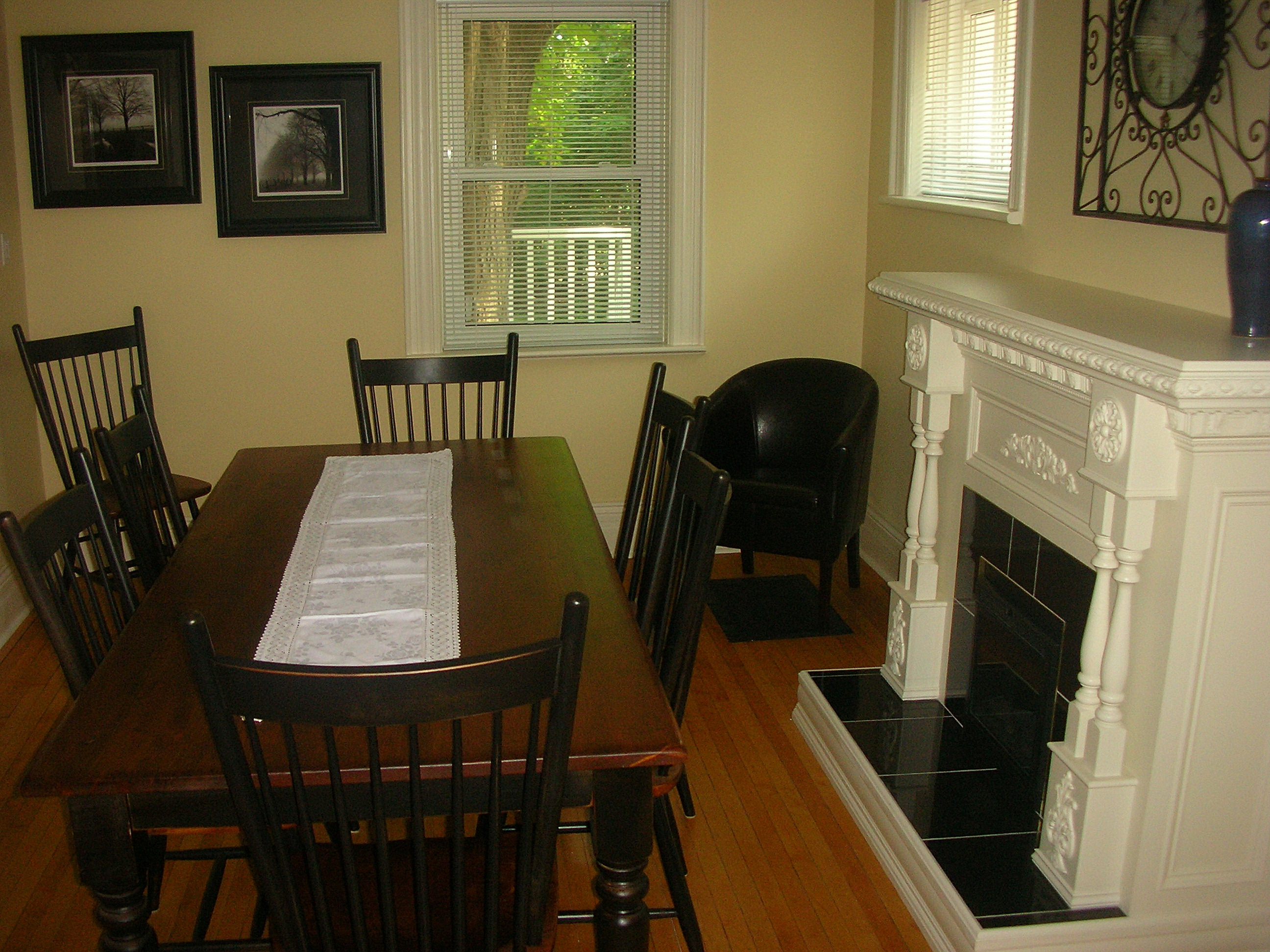 Dining room in Eagles Nest Town home in Midland